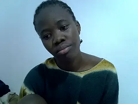 Snapshot of hey_its_andreana chatting on 07/17/26, 08:14 hey its andreana online show from 07/17/26, 08:14