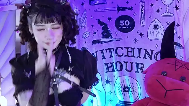 zephirahabney online show from 11/01/25, 01:57