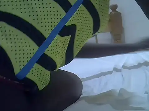 Snapshot of Mercydiva chatting on 10/07/25, 10:29 Mercydiva online show from 10/07/25, 10:29