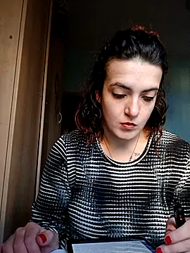 Snapshot of LadyMinnie chatting on 11/04/25, 10:03 LadyMinnie online show from 11/04/25, 10:03