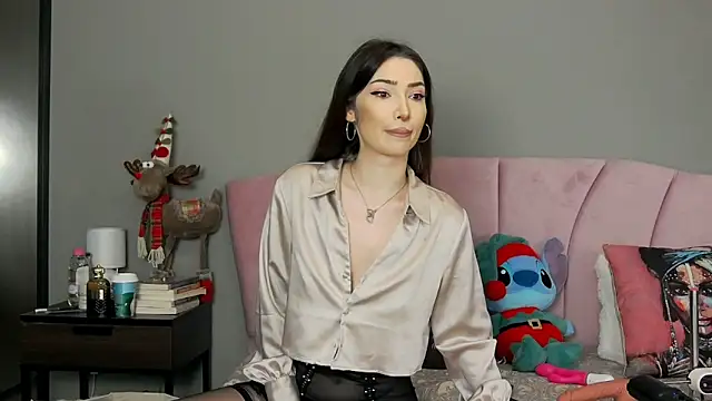 Snapshot of Mayleen_x chatting on 12/04/25, 11:35 Mayleen x online show from 12/04/25, 11:35