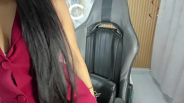 Lili 16 online show from 02/09/26, 11:03