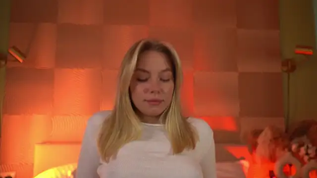 -Snowwwy- online show from 01/16/25, 08:00