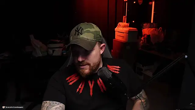 Snapshot of Be_N84 chatting on 11/12/25, 07:35 Be N84 online show from 11/12/25, 07:35