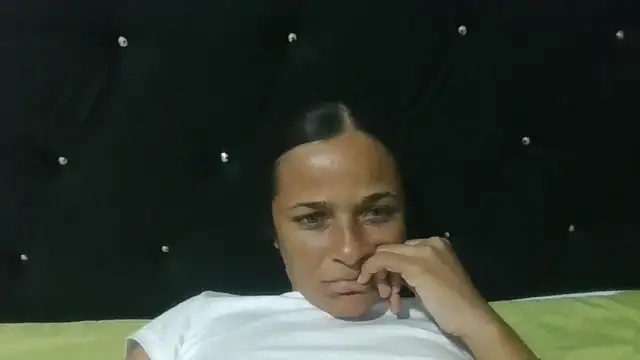 Snapshot of GiveLove1 chatting on 03/11/25, 03:59 GiveLove1 online show from 03/11/25, 03:59