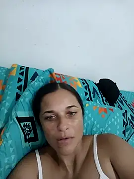 Snapshot of GiveLove1 chatting on 09/15/25, 04:12 GiveLove1 online show from 09/15/25, 04:12