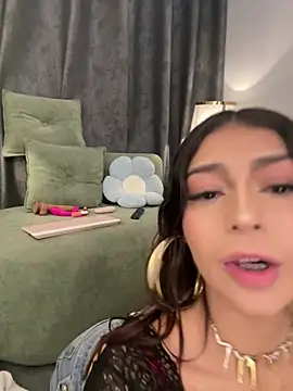 Snapshot of CHERRYY_BOMB_ chatting on 06/28/26, 06:36 CHERRYY BOMB online show from 06/28/26, 06:36