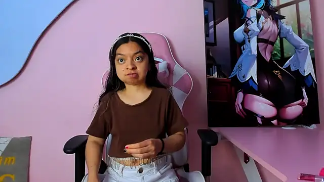 Snapshot of CharlotteMuller chatting on 02/06/26, 08:12 CharlotteMuller online show from 02/06/26, 08:12