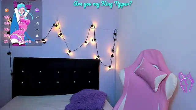 Snapshot of chanel_brunette chatting on 01/17/25, 06:23 chanel brunette online show from 01/17/25, 06:23