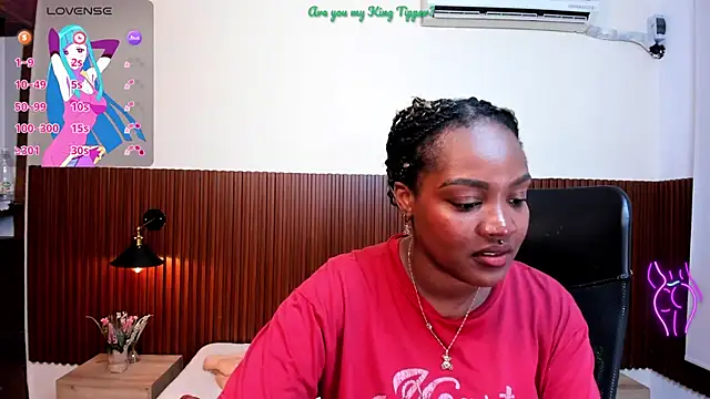 Snapshot of chanel_brunette chatting on 02/14/25, 05:57 chanel brunette online show from 02/14/25, 05:57