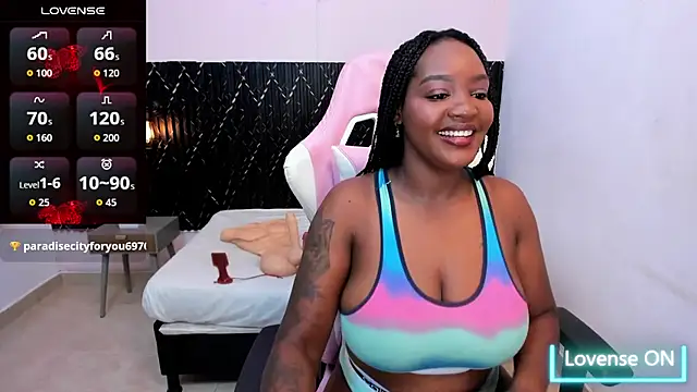 Snapshot of chanel_brunette chatting on 09/19/25, 11:49 chanel brunette online show from 09/19/25, 11:49