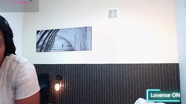 Snapshot of chanel_brunette chatting on 10/25/25, 11:29 chanel brunette online show from 10/25/25, 11:29