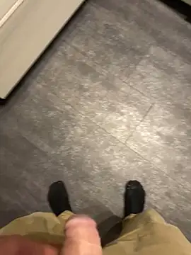 Snapshot of Edosxxl chatting on 02/20/25, 01:03 Edosxxl online show from 02/20/25, 01:03