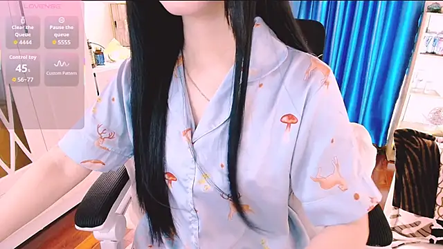 Snapshot of Lee_Mi chatting on 04/27/26, 08:45 Lee Mi online show from 04/27/26, 08:45