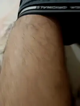 Snapshot of HeftyTheory7 chatting on 11/25/25, 06:41 HeftyTheory7 online show from 11/25/25, 06:41