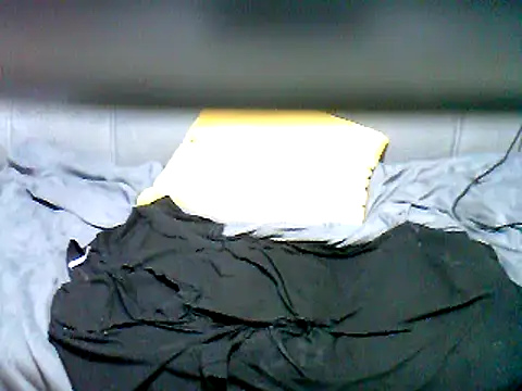 Snapshot of cutey-smile chatting on 02/21/25, 03:45 cutey-smile online show from 02/21/25, 03:45