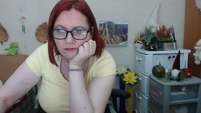 Snapshot of PlayfullMature chatting on 03/05/25, 05:29 PlayfullMature online show from 03/05/25, 05:29