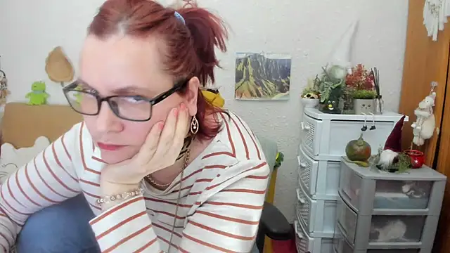 Snapshot of PlayfullMature chatting on 03/10/25, 09:29 PlayfullMature online show from 03/10/25, 09:29