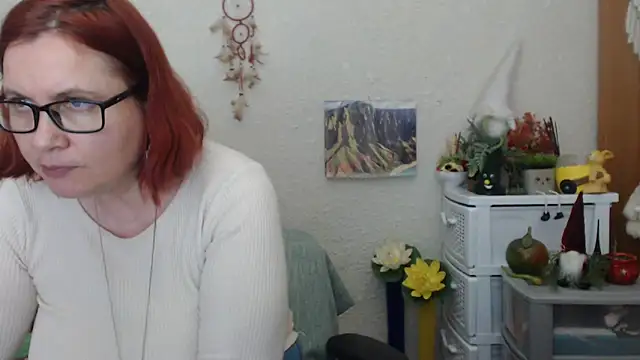 Snapshot of PlayfullMature chatting on 03/14/25, 11:00 PlayfullMature online show from 03/14/25, 11:00