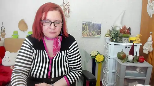 Snapshot of PlayfullMature chatting on 03/16/25, 02:10 PlayfullMature online show from 03/16/25, 02:10