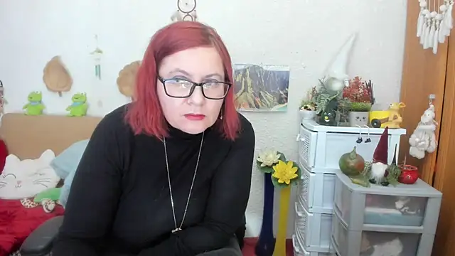 Snapshot of PlayfullMature chatting on 03/17/25, 05:38 PlayfullMature online show from 03/17/25, 05:38