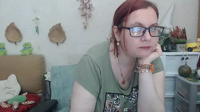 Snapshot of PlayfullMature chatting on 03/20/25, 07:46 PlayfullMature online show from 03/20/25, 07:46