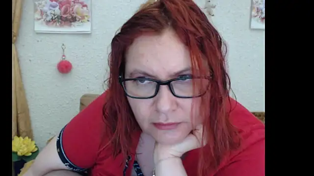 Snapshot of PlayfullMature chatting on 10/08/25, 02:04 PlayfullMature online show from 10/08/25, 02:04