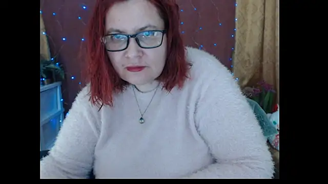 Snapshot of PlayfullMature chatting on 12/14/25, 06:56 PlayfullMature online show from 12/14/25, 06:56