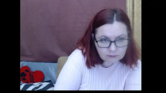 Snapshot of PlayfullMature chatting on 04/18/26, 07:29 PlayfullMature online show from 04/18/26, 07:29