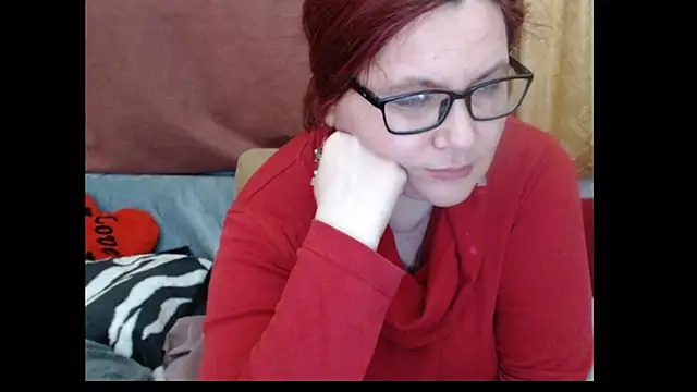 Snapshot of PlayfullMature chatting on 04/21/26, 01:42 PlayfullMature online show from 04/21/26, 01:42