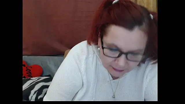 Snapshot of PlayfullMature chatting on 04/22/26, 03:24 PlayfullMature online show from 04/22/26, 03:24