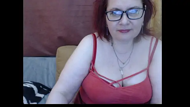 Snapshot of PlayfullMature chatting on 05/02/26, 08:30 PlayfullMature online show from 05/02/26, 08:30