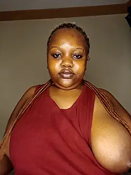 Snapshot of queennapal chatting on 10/10/25, 07:46 queennapal online show from 10/10/25, 07:46