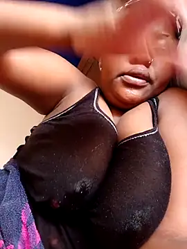 queennapal online show from 02/26/26, 08:13