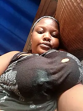 queennapal online show from 04/01/26, 04:46