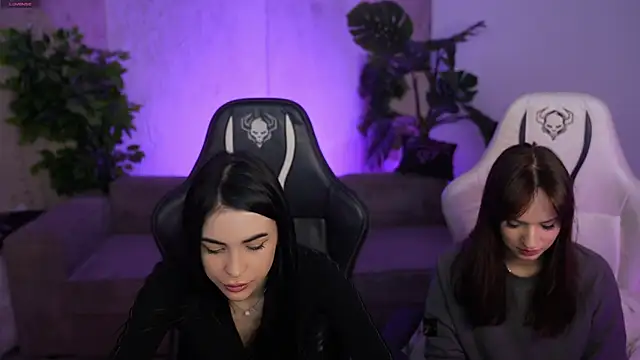 Tina Breeze online show from 11/20/25, 08:36