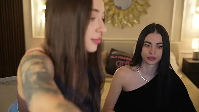 Tina Breeze online show from 11/22/25, 11:42