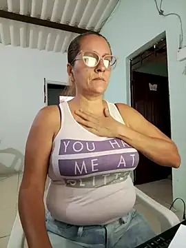 deisy summers47x online show from 02/18/25, 12:17