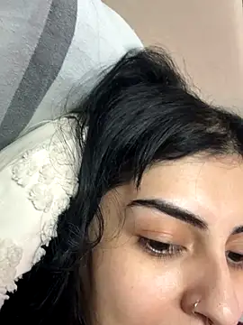 Snapshot of ThickerThanYoBitch chatting on 09/11/25, 02:17 ThickerThanYoBitch online show from 09/11/25, 02:17