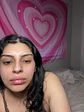 Snapshot of ThickerThanYoBitch chatting on 02/19/26, 06:04 ThickerThanYoBitch online show from 02/19/26, 06:04