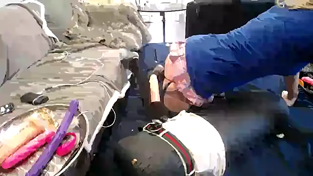 Snapshot of AssmannCD chatting on 01/04/25, 04:54 AssmannCD online show from 01/04/25, 04:54