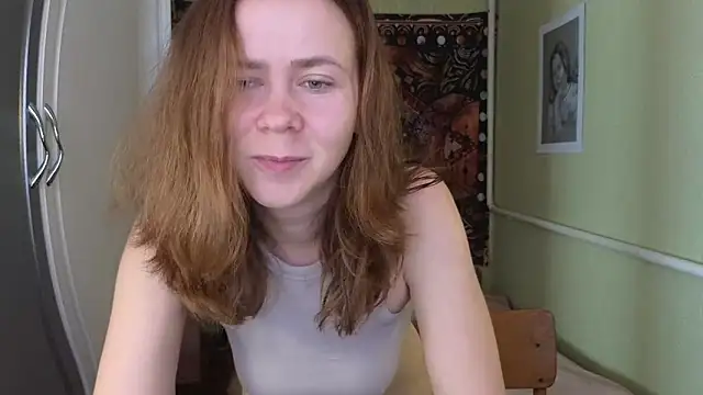 Snapshot of Riley_Roo chatting on 09/15/25, 10:59 Riley Roo online show from 09/15/25, 10:59