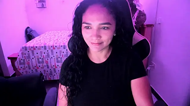 Snapshot of rayza_mature_154 chatting on 11/26/25, 07:15 rayza mature 154 online show from 11/26/25, 07:15