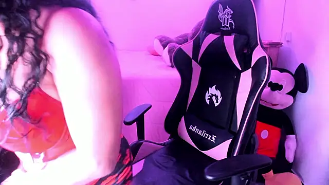 Snapshot of rayza_mature_154 chatting on 02/06/26, 03:04 rayza mature 154 online show from 02/06/26, 03:04