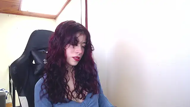 SuzzyyM online show from 01/15/25, 03:29