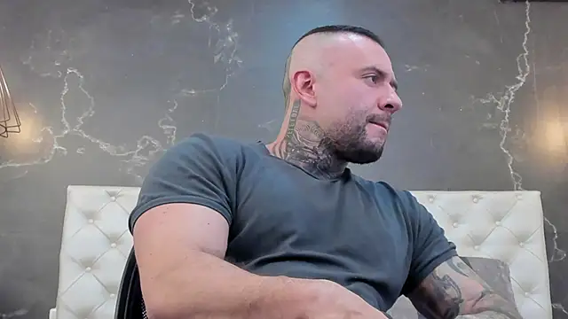 Snapshot of BruceDallas chatting on 01/18/25, 11:11 BruceDallas online show from 01/18/25, 11:11