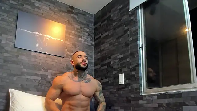 Snapshot of BruceDallas chatting on 10/28/25, 12:58 BruceDallas online show from 10/28/25, 12:58