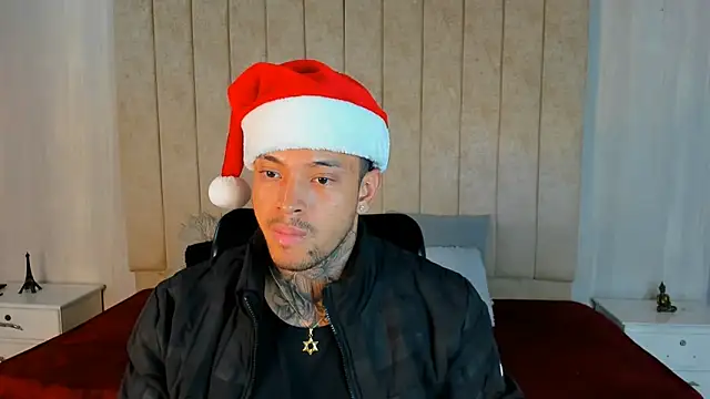 Snapshot of Stiven_collins chatting on 12/12/24, 04:26 Stiven collins online show from 12/12/24, 04:26