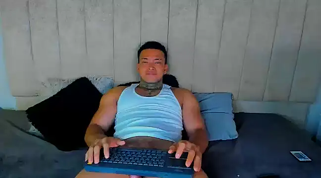 Snapshot of Stiven_collins chatting on 12/31/24, 07:20 Stiven collins online show from 12/31/24, 07:20