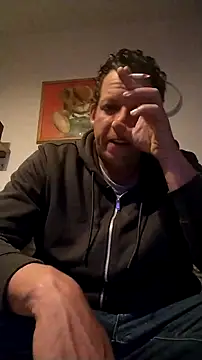 Knuffelstaaf123 online show from 04/14/26, 07:09